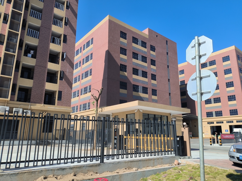 拉萨公共仓设立沉沉樊篱；せ跷锇踩